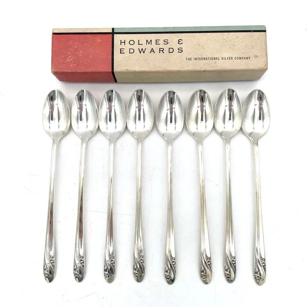 Vintage Holmes & Edwards IS Silverplate Teaspoons Floral Pattern w/ Original Box